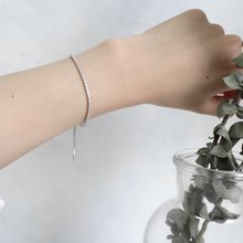 Load image into Gallery viewer, Luceat Thin Bracelet Silver
